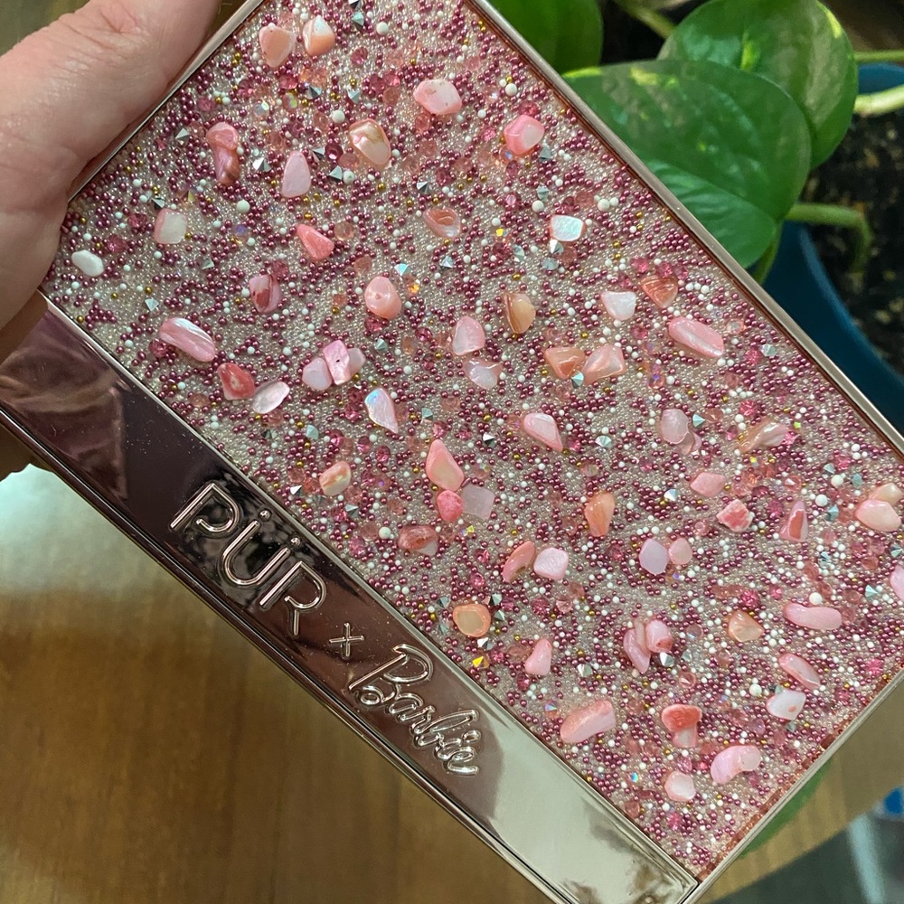 PUR X BARBIE PALETTE